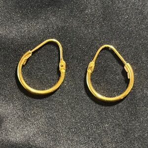 Gold Hoop Earrings - Classic Small Gold Hoops